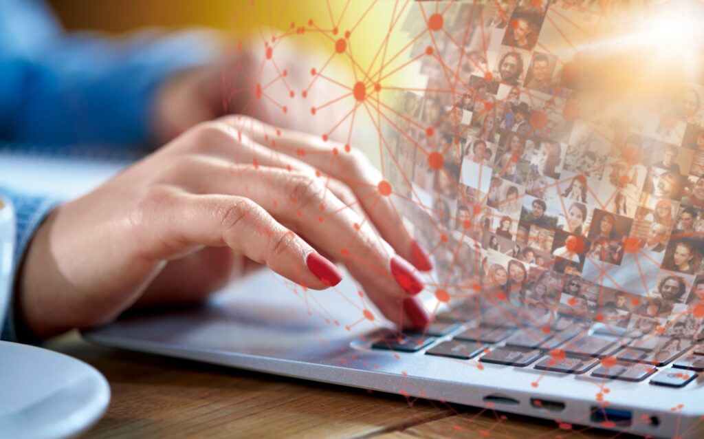 analyst-6492859-1024x638 Bienvenidos al Blog